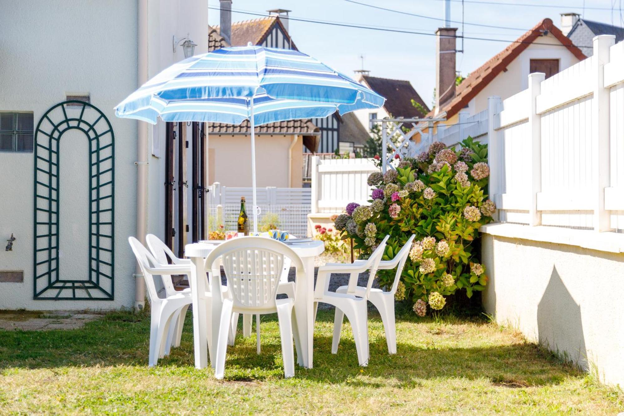 La Maison Cabourgeaise Proche Mer 外观 照片